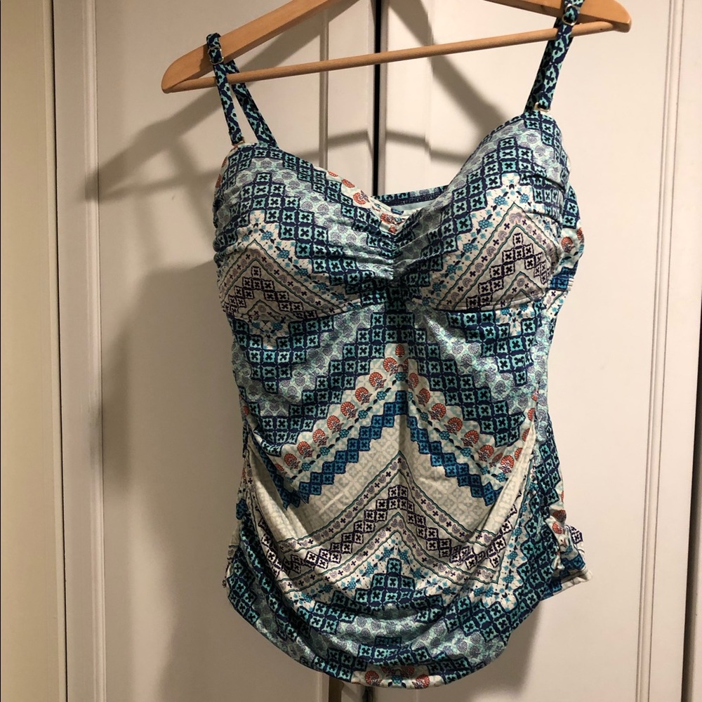 Liz Claiborne side ruched tankini top